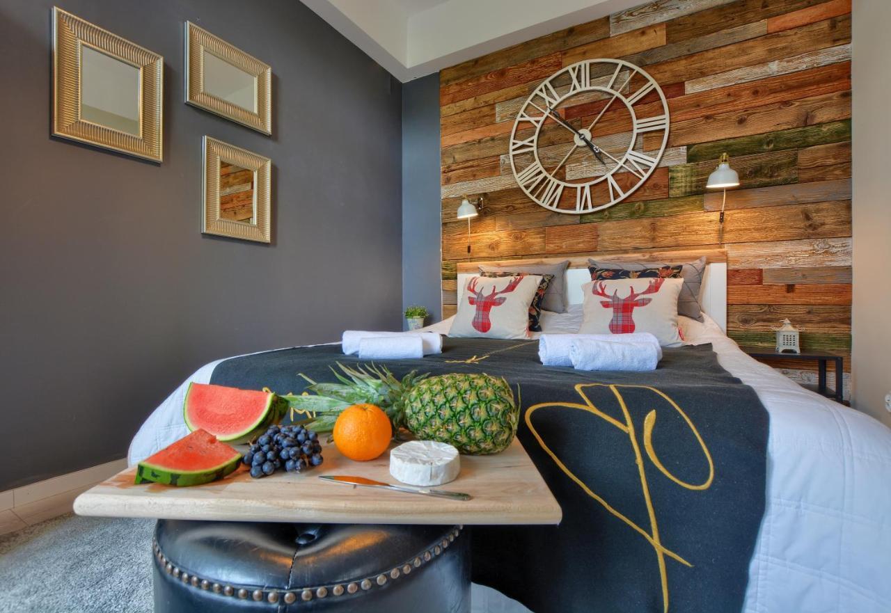 Apartament Fajny Kat Ustrzyki Dolne Ngoại thất bức ảnh