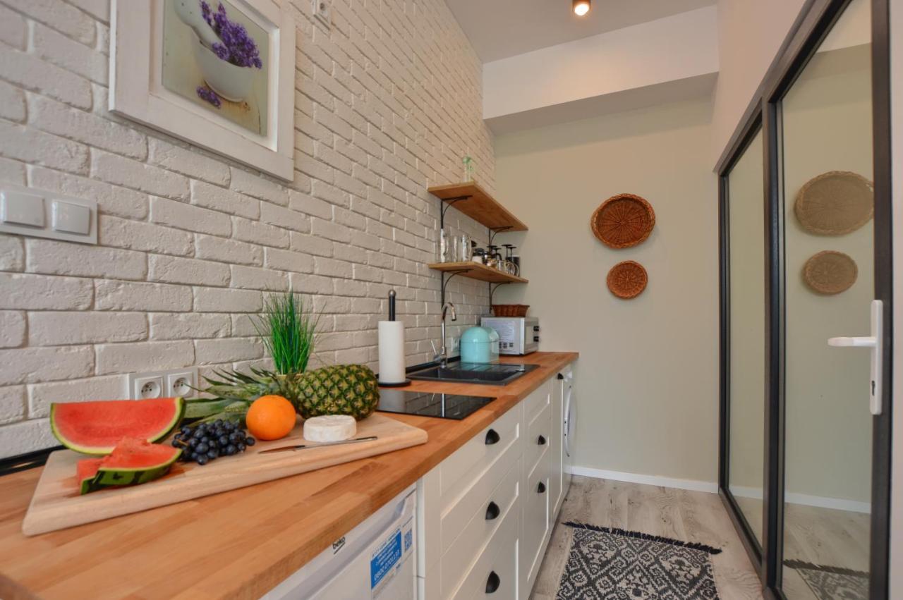 Apartament Fajny Kat Ustrzyki Dolne Ngoại thất bức ảnh