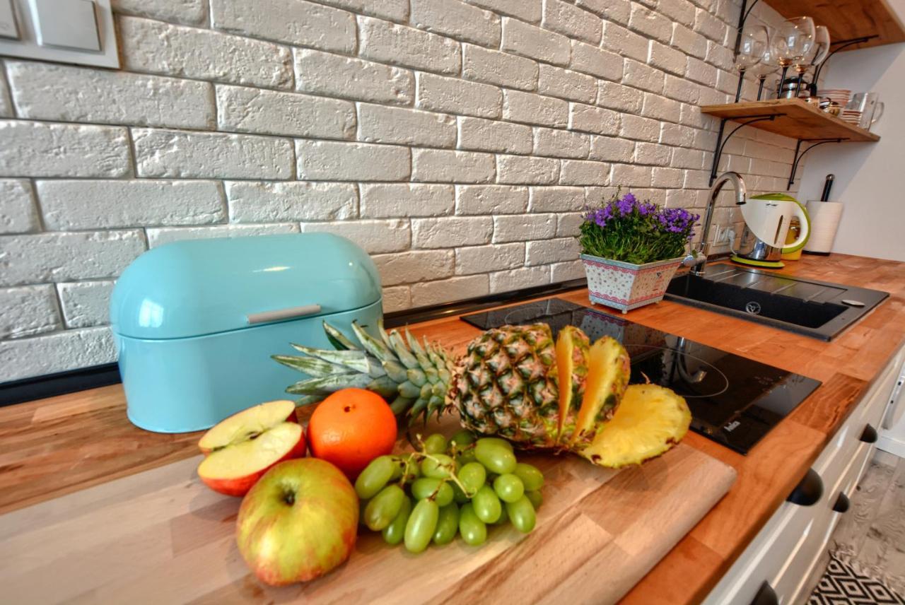 Apartament Fajny Kat Ustrzyki Dolne Ngoại thất bức ảnh