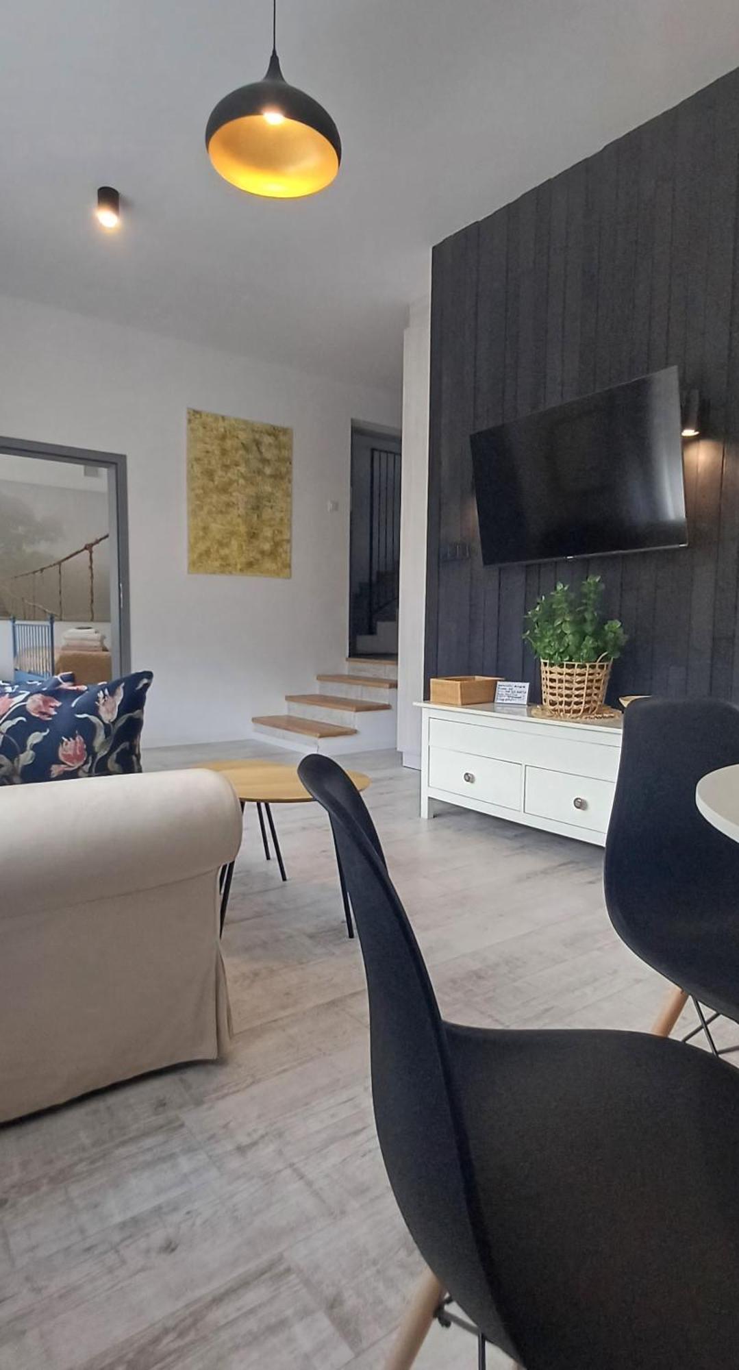 Apartament Fajny Kat Ustrzyki Dolne Ngoại thất bức ảnh